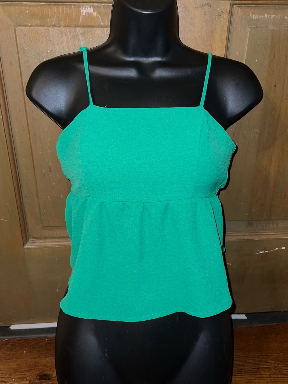 Monteau Emerald Green Spaghetti Strap Tank Top